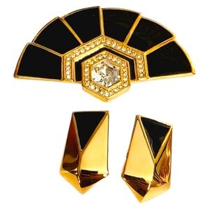Vintage Signed Trifari Art Deco Brooch & Earrings Set – Black Enamel & Gold